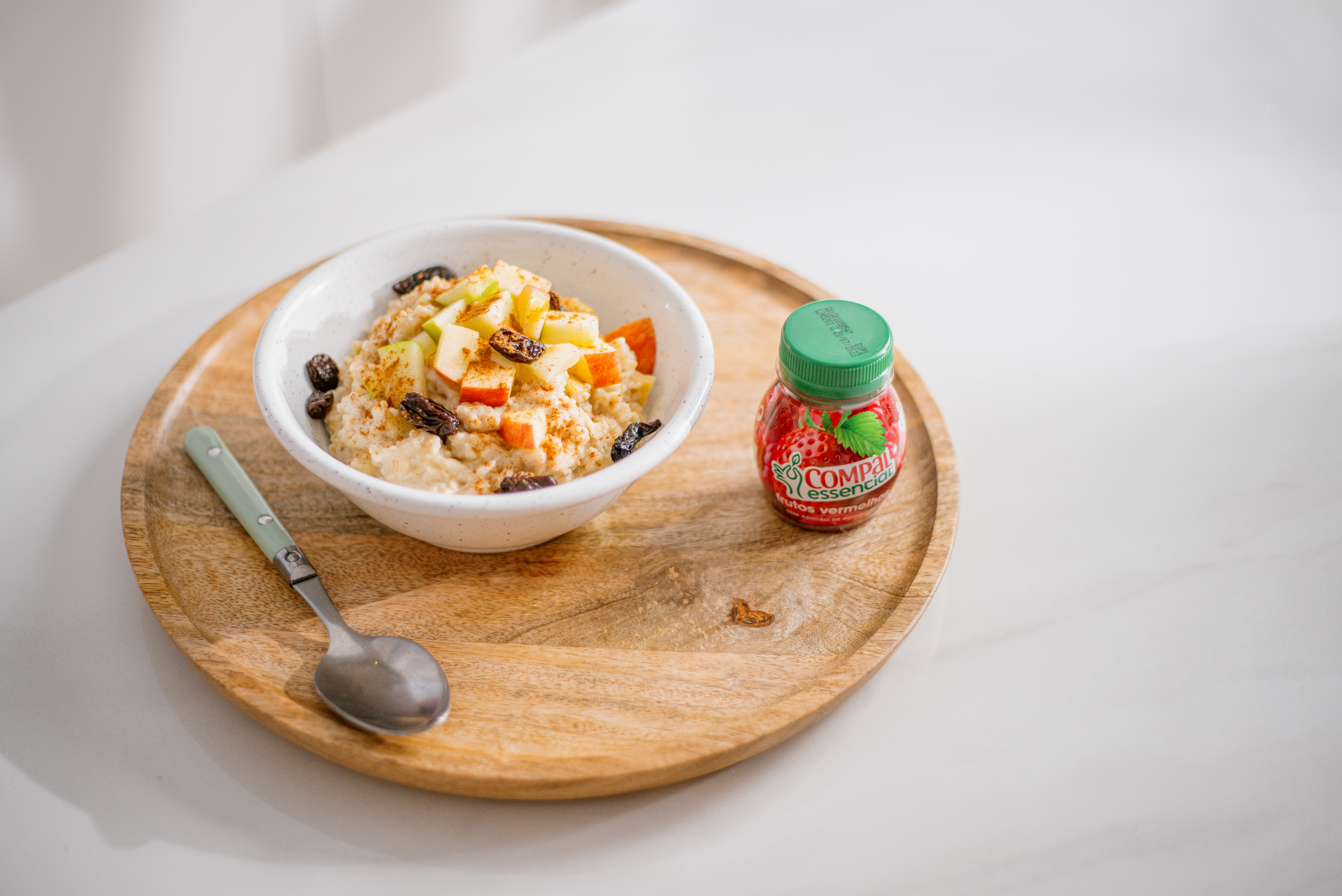 Papas de aveia com maçã